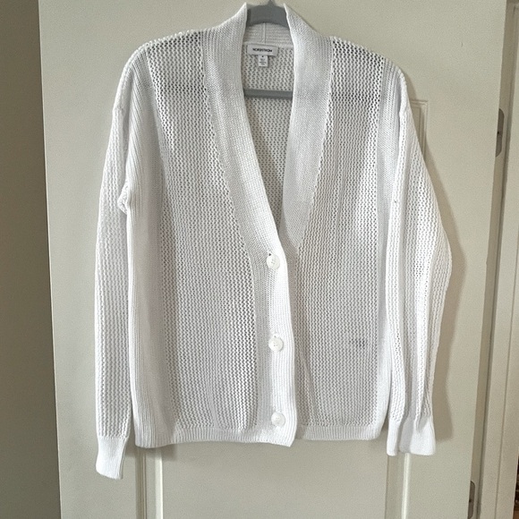 Nordstrom 3 button White lightweight Knit Women's Sweater size Medium - Picture 1 of 14